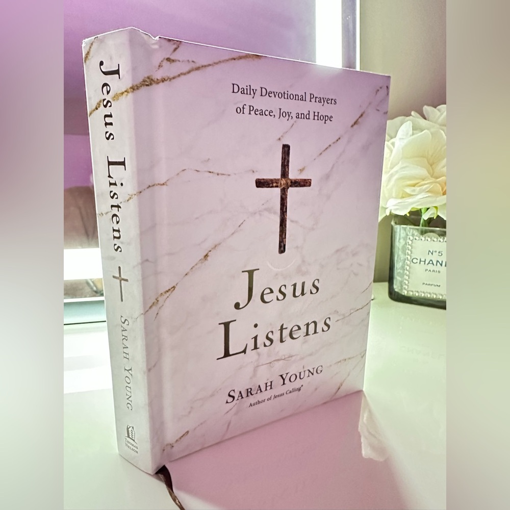 Jesus Listens Book by Sarah Young